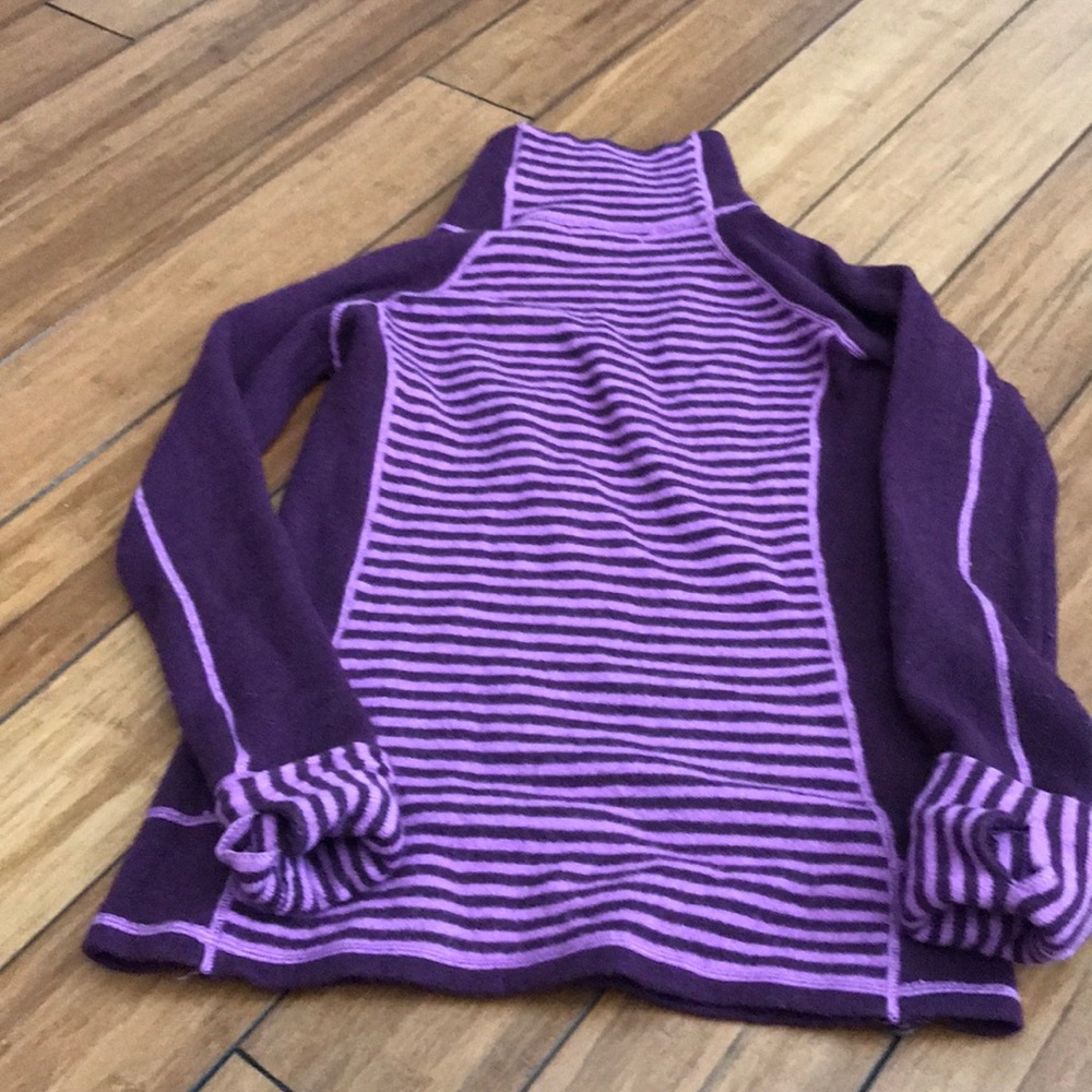 Sweater - Picture 2 of 4